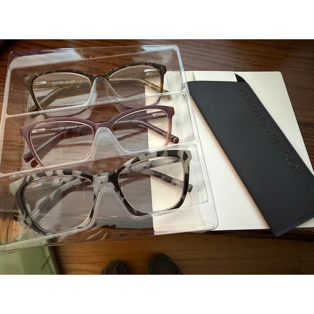 Foster Grant Design Optics Classic Reading Glasses +2.50  3 Pack NEW with case
